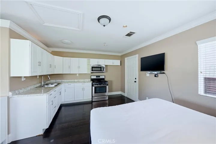 8353 Gainford, Downey, California 90240