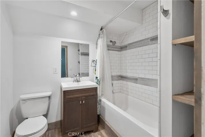 2nd floor bull bathroom.