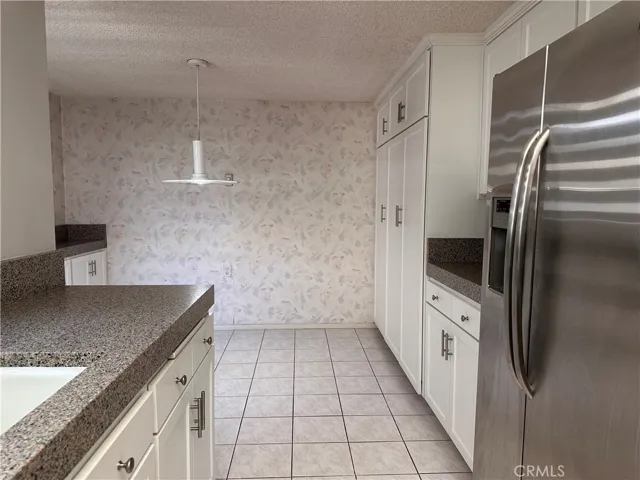 Kitchen with breakfast nook