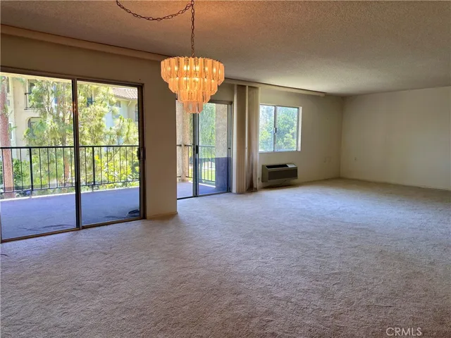 Living & Dining area