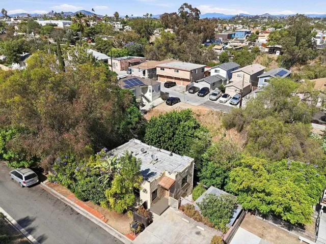 3211 Menlo Avenue, San Diego, California 92105