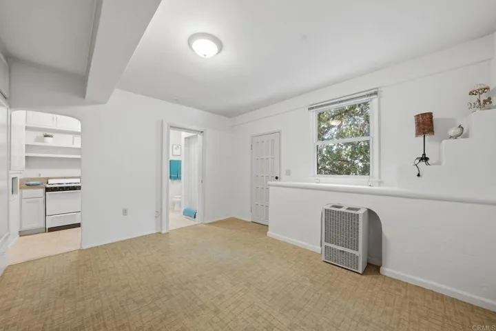 3211 Menlo Avenue, San Diego, California 92105