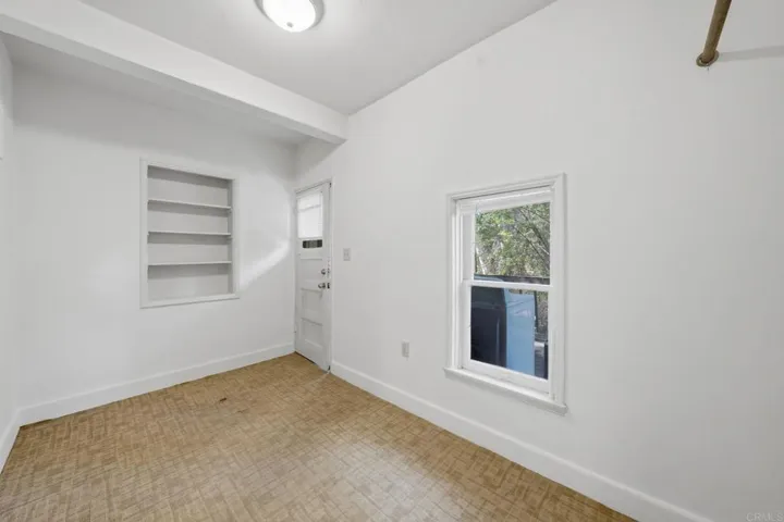 3211 Menlo Avenue, San Diego, California 92105