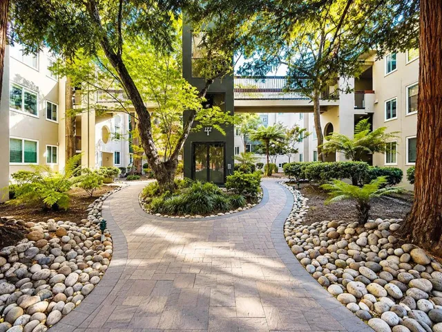 177 N El Camino Real 36, San Mateo, California 94401