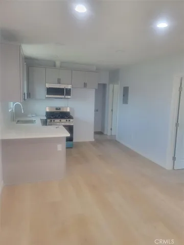 2532 Hauser, Los Angeles, California 90016