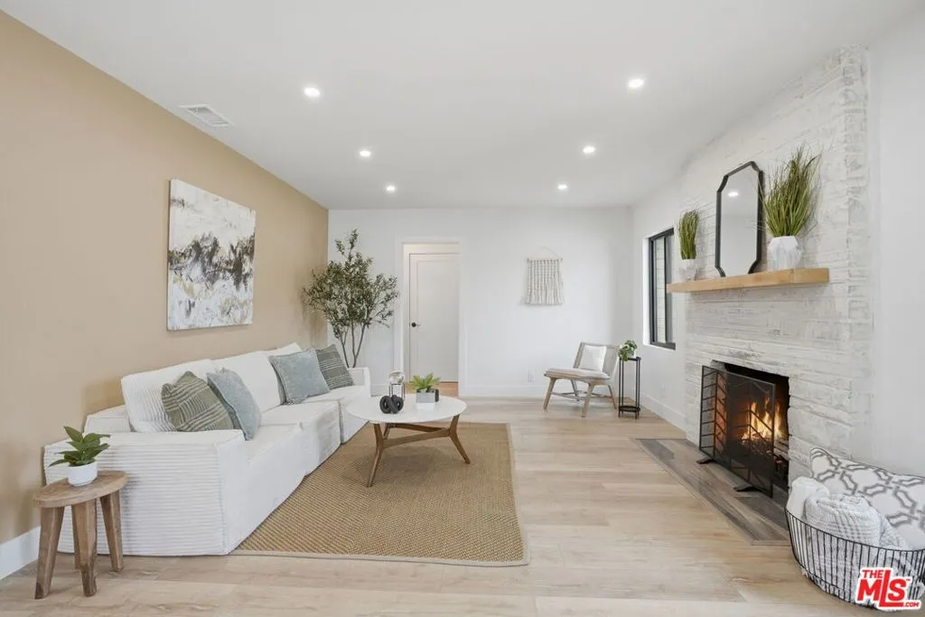 7530 & 7532 Gaviota Avenue, Van Nuys, California 91406 — photo 5