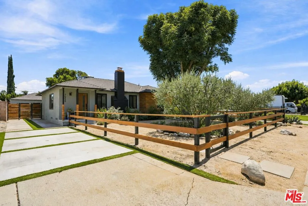 7530 & 7532 Gaviota Ave
