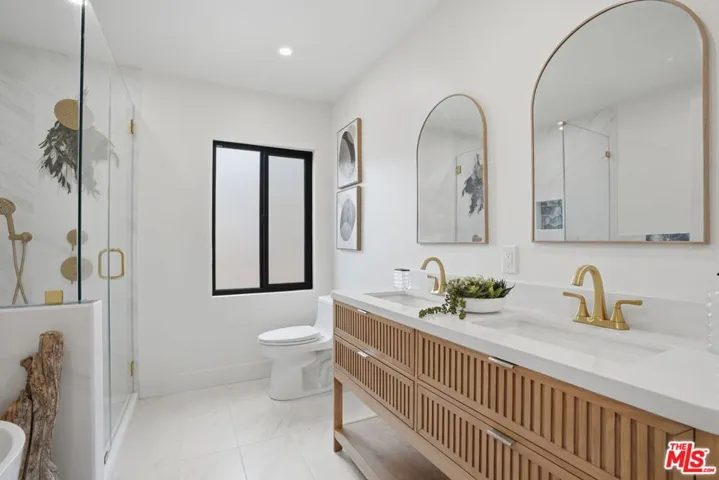 7530 & 7532 Gaviota Avenue, Van Nuys, California 91406