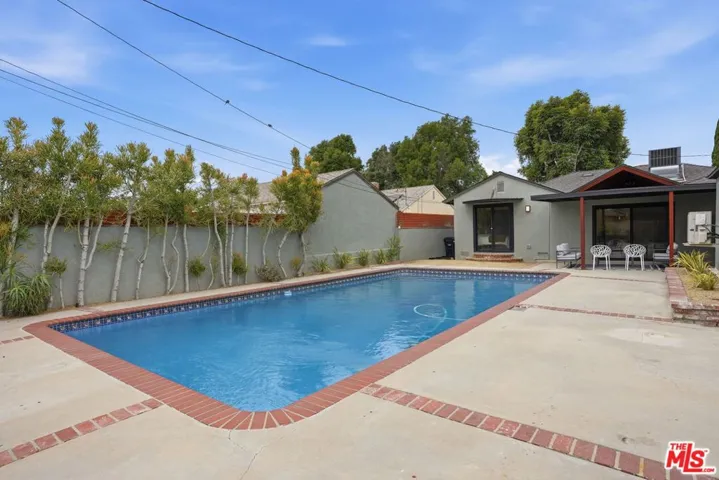 7530 & 7532 Gaviota Avenue, Van Nuys, California 91406