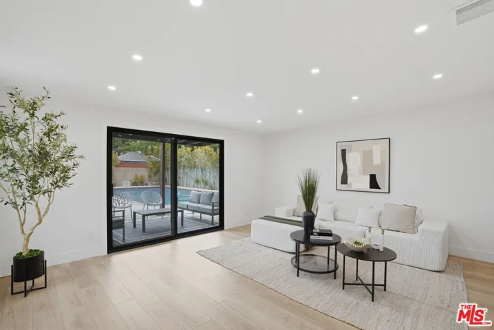 7530 & 7532 Gaviota Avenue, Van Nuys, California 91406