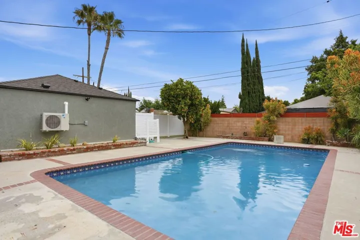 7530 & 7532 Gaviota Avenue, Van Nuys, California 91406