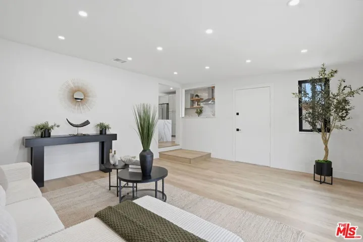 7530 & 7532 Gaviota Avenue, Van Nuys, California 91406