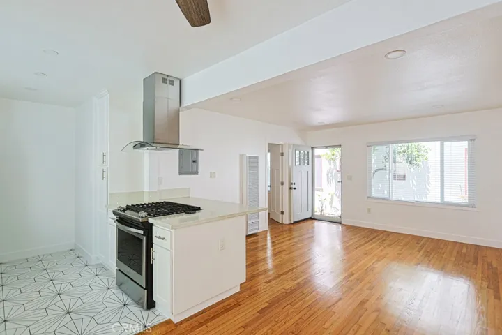 70 Roycroft Ave, Long Beach, California 90803