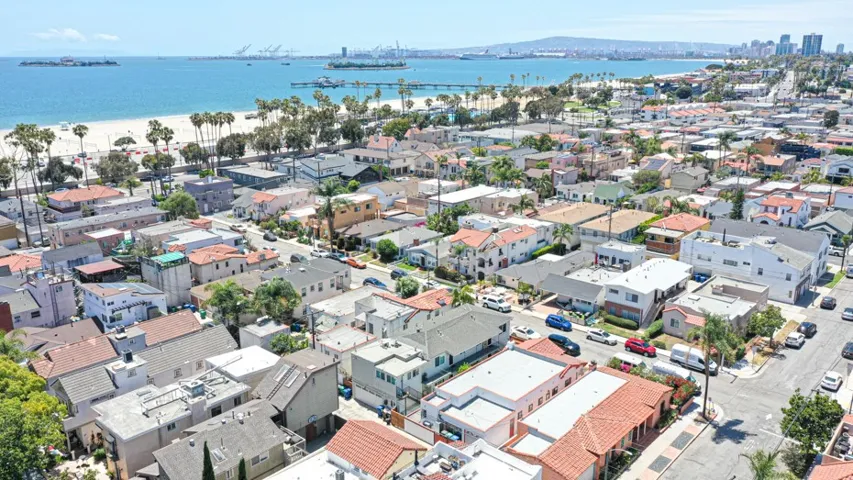 70 Roycroft Ave, Long Beach, California 90803
