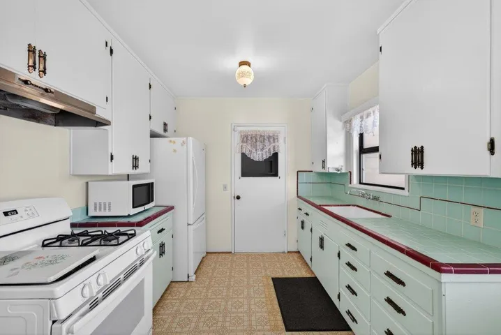 120 Santa Clara Street, Watsonville, California 95076