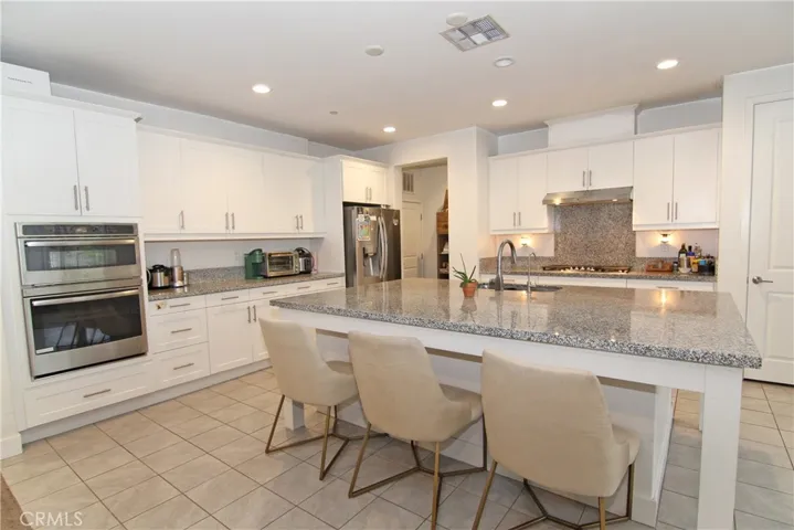 25085 Cypress Bluff Drive, Canyon Country, California 91387