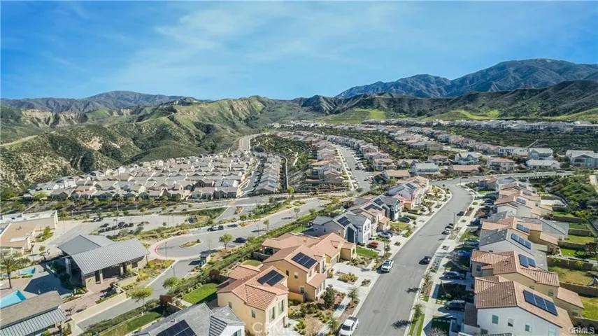 25085 Cypress Bluff Drive, Canyon Country, California 91387