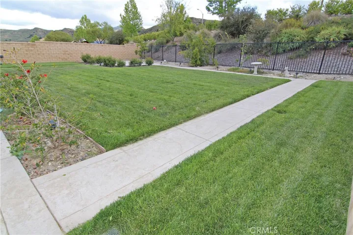 25085 Cypress Bluff Drive, Canyon Country, California 91387