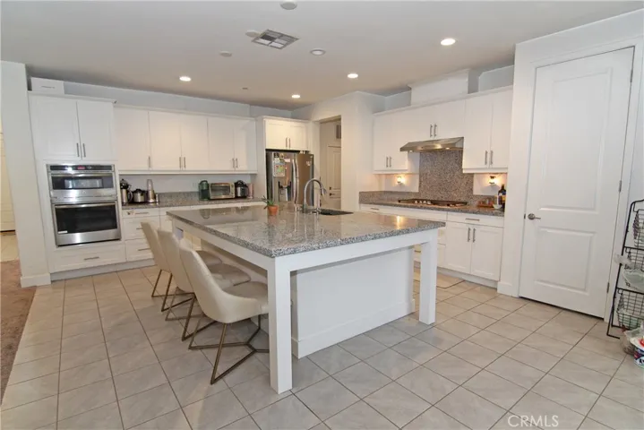 25085 Cypress Bluff Drive, Canyon Country, California 91387