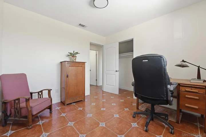 515 Ross Dr, Escondido, California 92029