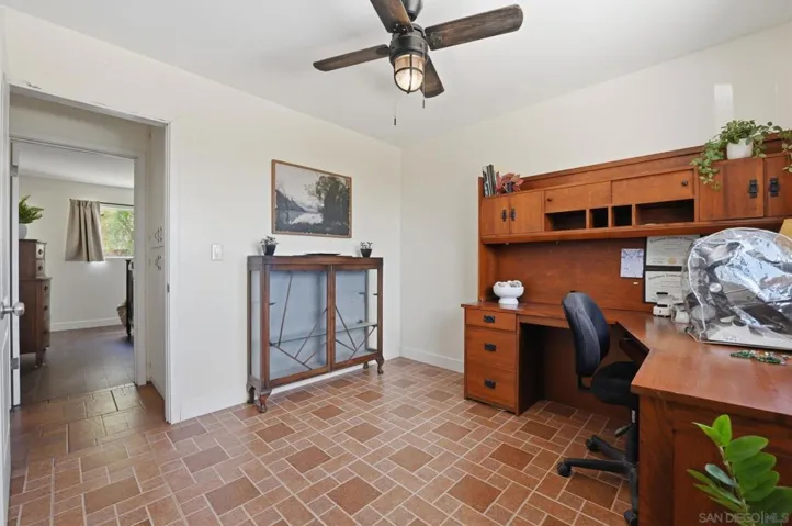 515 Ross Dr, Escondido, California 92029