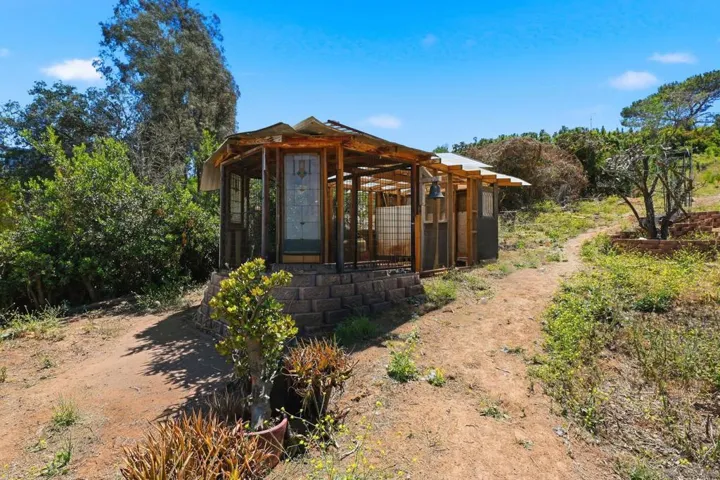 515 Ross Dr, Escondido, California 92029