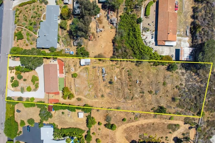 515 Ross Dr, Escondido, California 92029