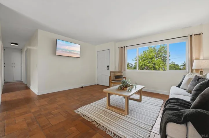 515 Ross Dr, Escondido, California 92029