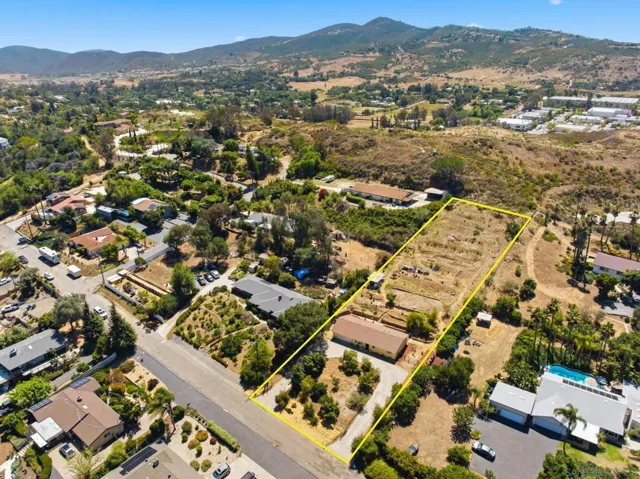515 Ross Dr, Escondido, California 92029