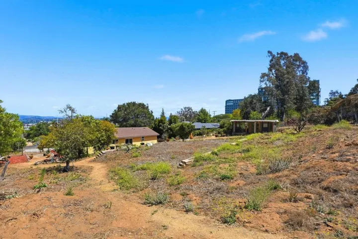 515 Ross Dr, Escondido, California 92029