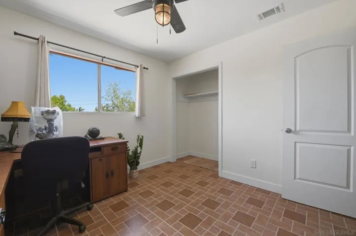 515 Ross Dr, Escondido, California 92029