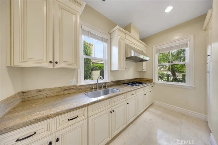 2041 S 6th, Arcadia, California 91006