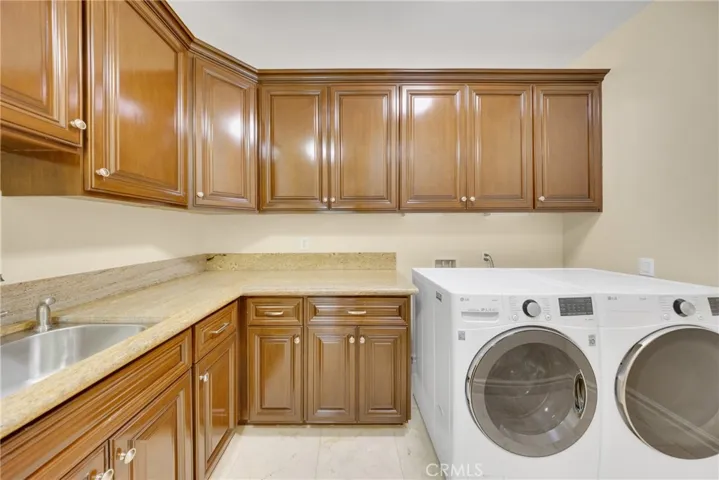 2041 S 6th, Arcadia, California 91006