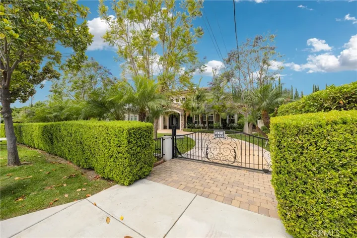 2041 S 6th, Arcadia, California 91006