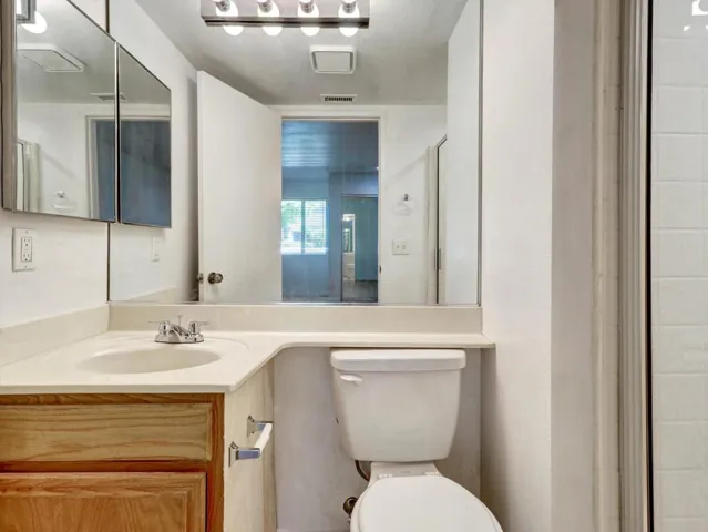 26-Candlewood St-26