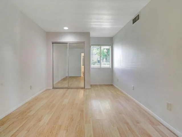 25-Candlewood St-25
