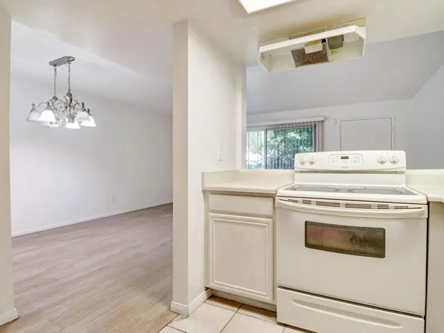 10-Candlewood St-10
