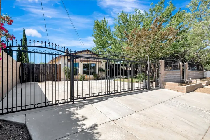 4528 W Avenue L4, Lancaster, California 93536