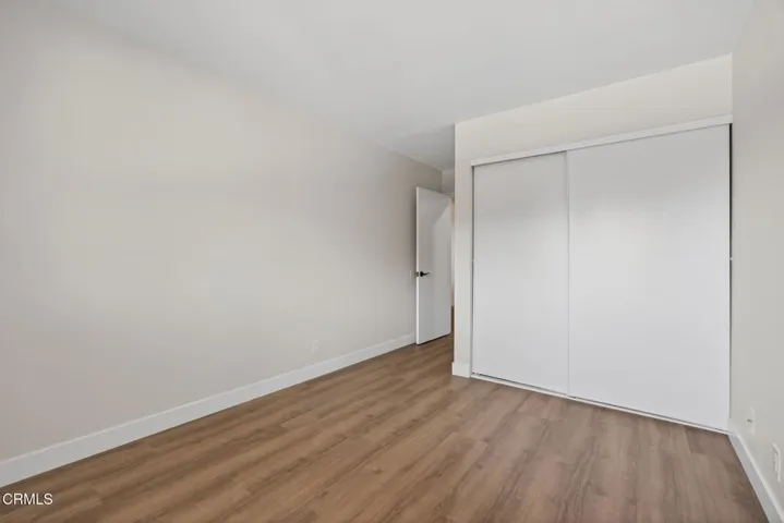 19-web-or-mls-UpmarketMedia-659Ree-056
