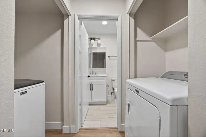 20-web-or-mls-UpmarketMedia-659Ree-059