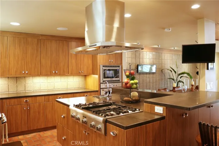 16451 Wimbledon, Huntington Beach, California 92649