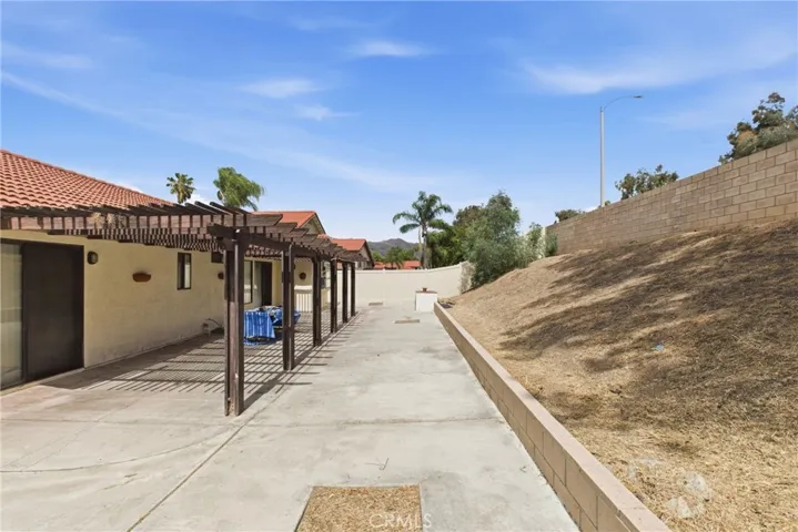 23886 Pine Field, Moreno Valley, California 92557