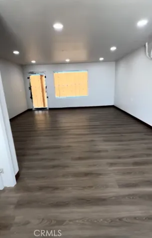 2nd unit, now leased by barbershop