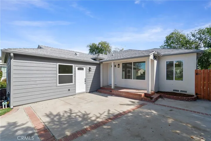 6714 Jellico, Lake Balboa, California 91406