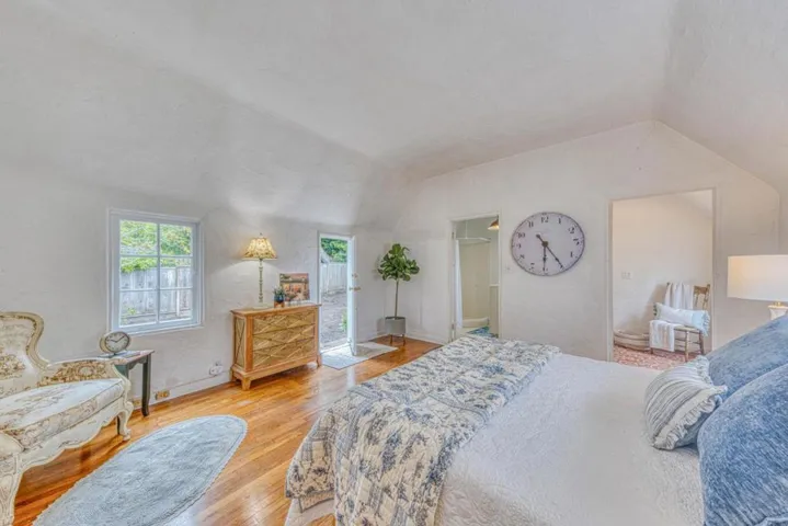 195 Cedar Street, Pacific Grove, California 93950