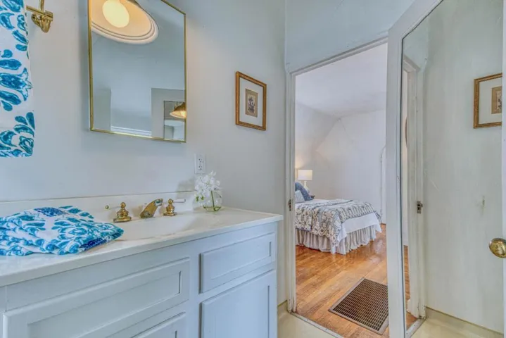 195 Cedar Street, Pacific Grove, California 93950