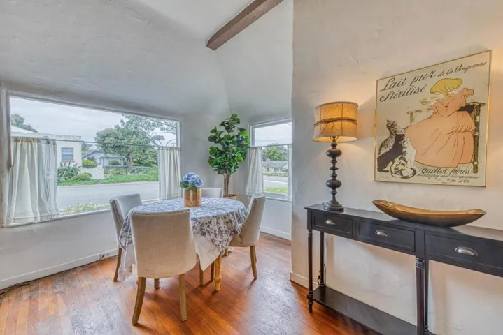 195 Cedar Street, Pacific Grove, California 93950