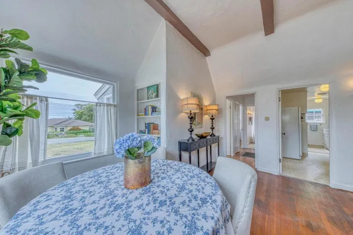 195 Cedar Street, Pacific Grove, California 93950