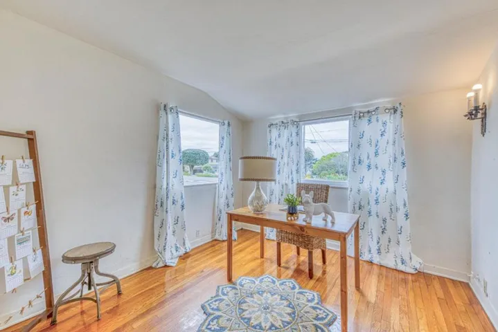 195 Cedar Street, Pacific Grove, California 93950