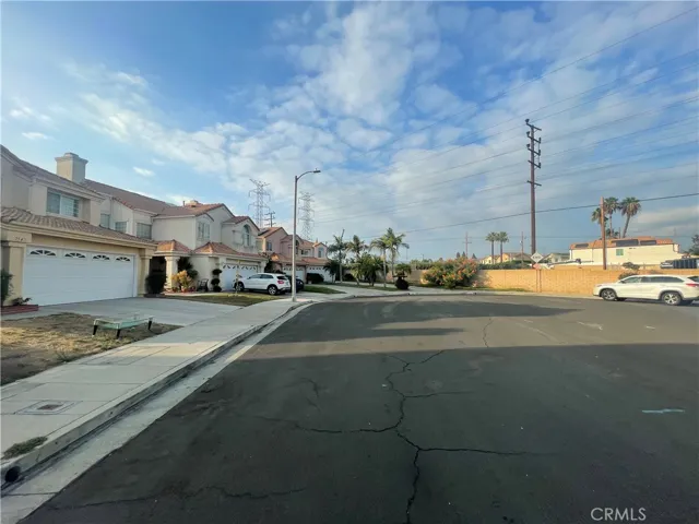 7547 Bellingham, North Hollywood, California 91605